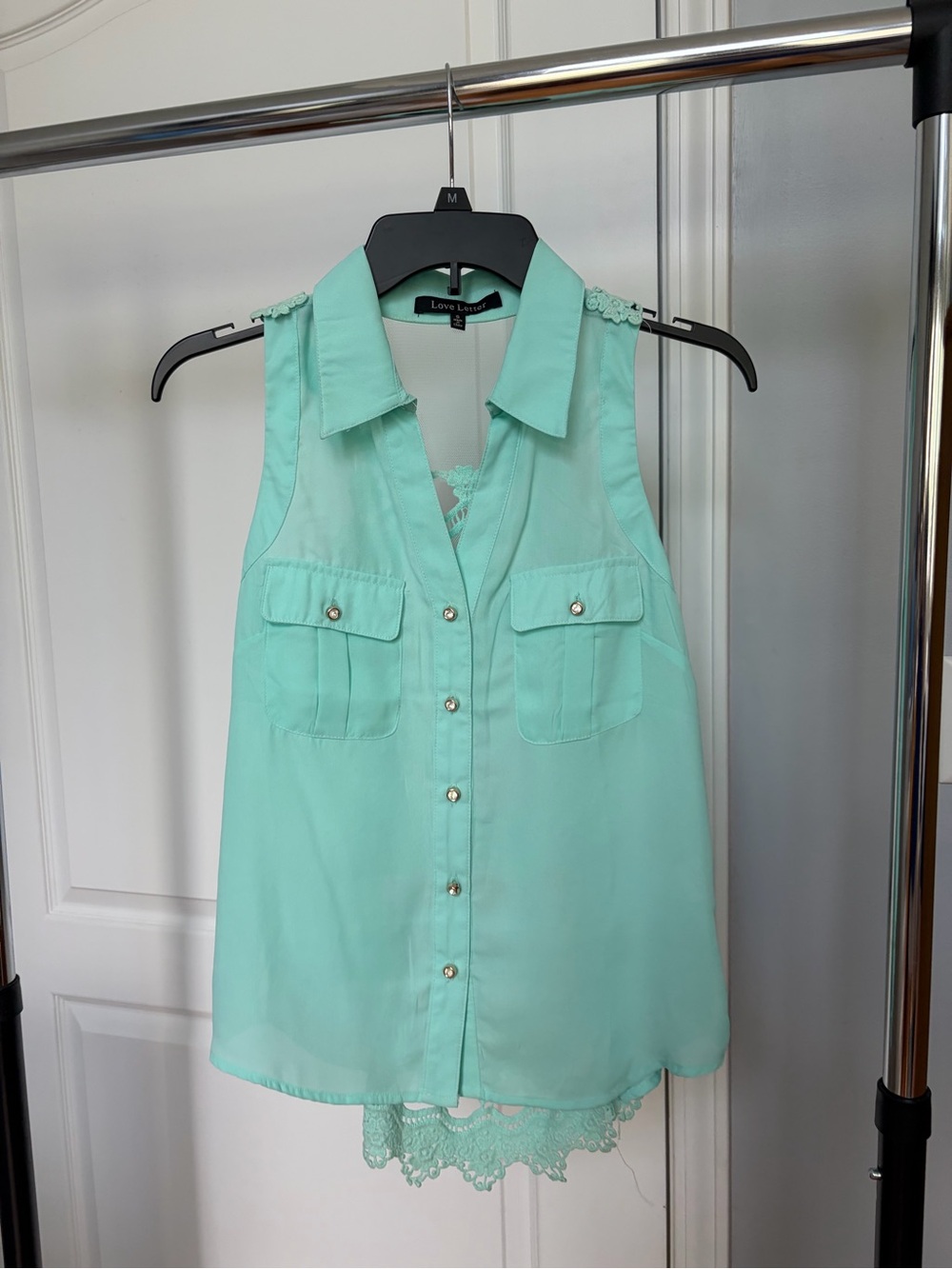 Sleeveless Mint Button-Front Shirt